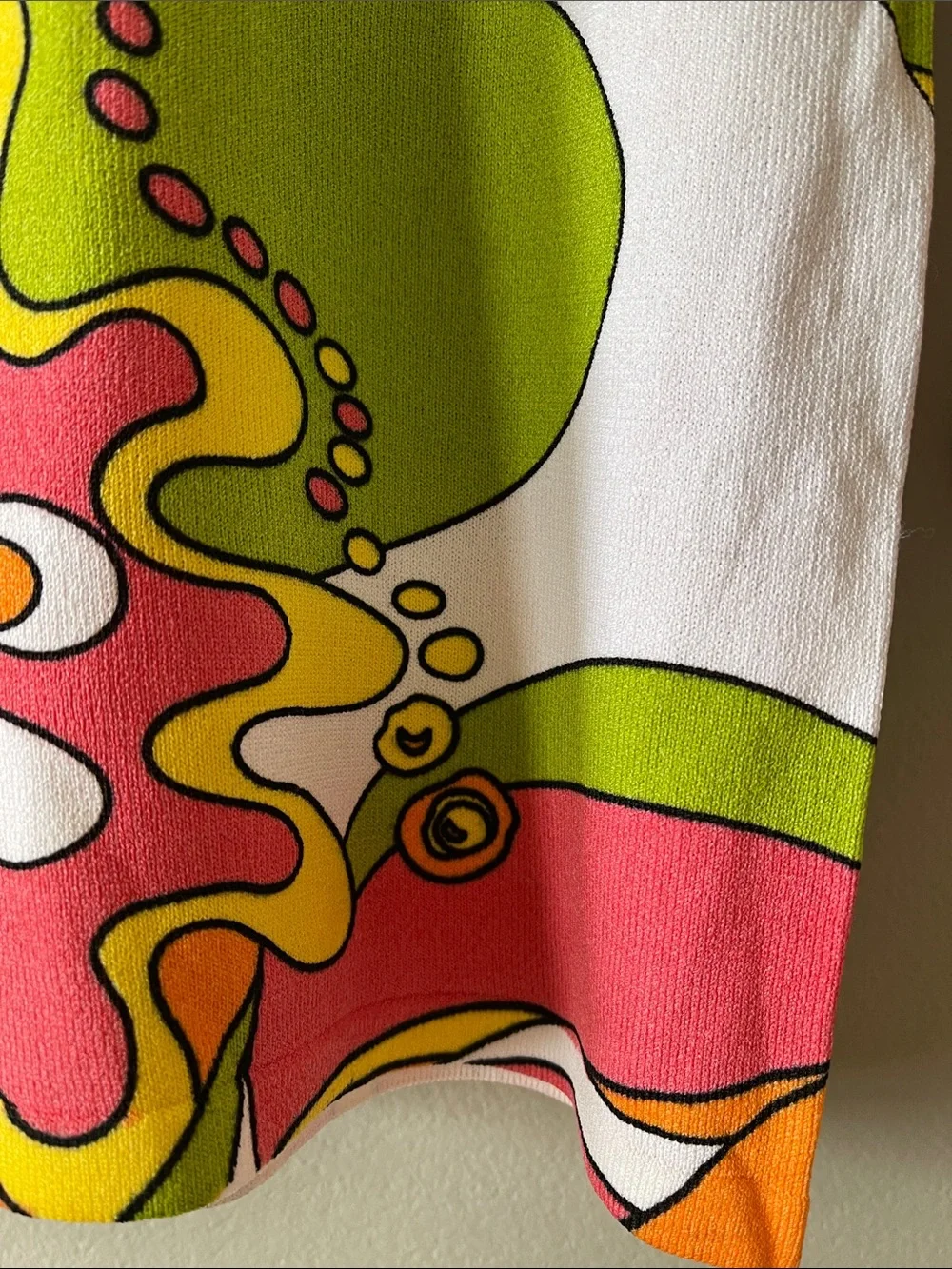Joseph A Y2K Vibrant Swirl Print 3/4 Sleeve Top in Pink, Orange, Lime & White - Picture 2 of 7